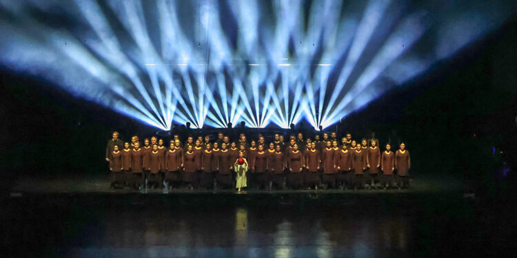 Opera ve Bale Festivali'nde 'Carmina Burana' sahnelendi
