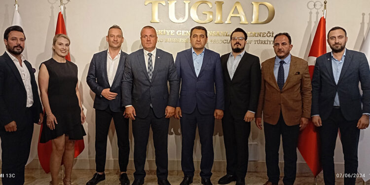Özbekistan Fergana Valisi Bozarov TÜGİAD’ı ziyaret etti