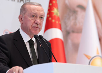 Özgür Özel'e bayramdan önce iadeyi ziyarette bulunacağım