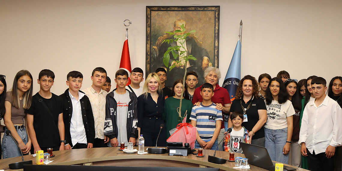 Profesör Özkan: Kafa nakli için henüz erken