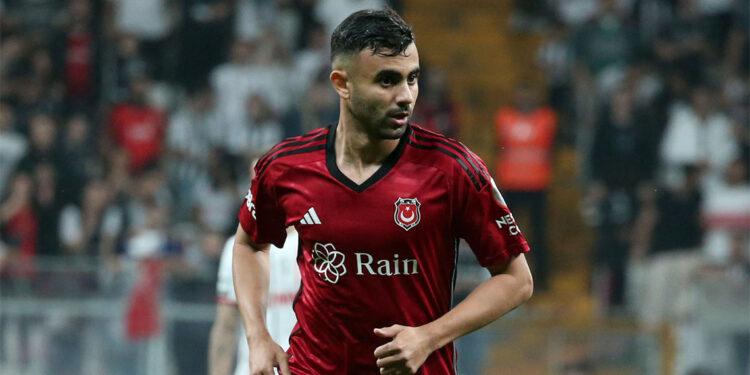 Rachid Ghezzal Beşiktaş'a veda etti