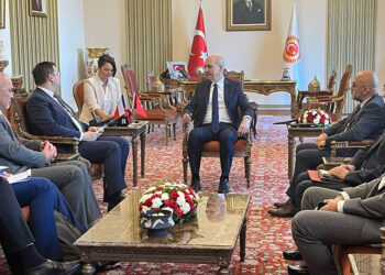Rusya ile Batı arasında topyekun savaş potansiyeli var