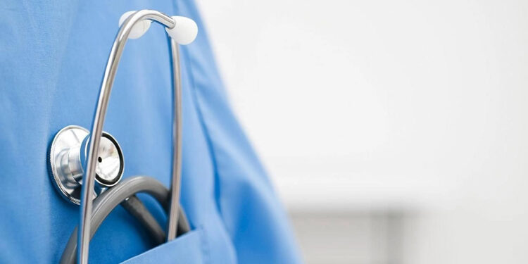 Sağlık çalışanlarının hak ettiği koşullara kavuşması bir zorunluluktur