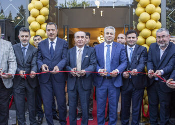 Seranit, Bakü'de showroom açtı