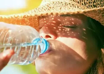 Sıcak havada soğuk suyu ani içmeyin