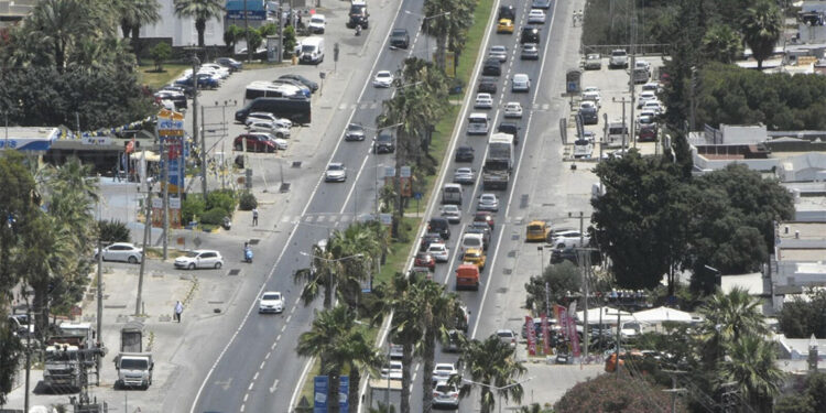 Tatilciler dönüşe geçti; 12 saatte 20 bin araç çıkış yaptı