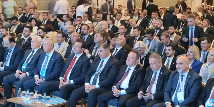 TBB Meclis Toplantısı'nda 'kayyum' tartışması