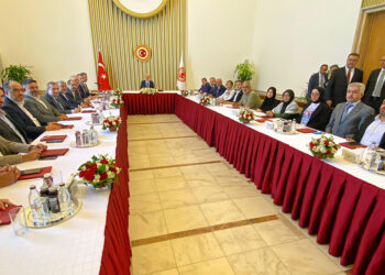 TBMM Başkanı Kurtulmuş: Aileyi korumak milli bir ödevdir