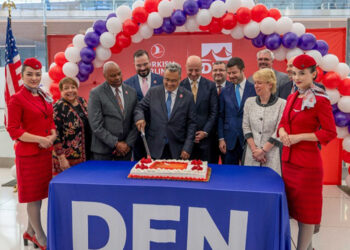 THY, Denver seferlerine başladı