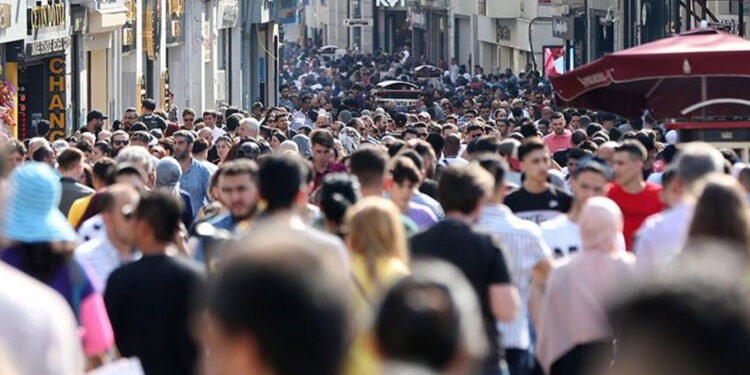 TÜİK: İşsizlik oranı nisan ayında 0,1 puan azaldı