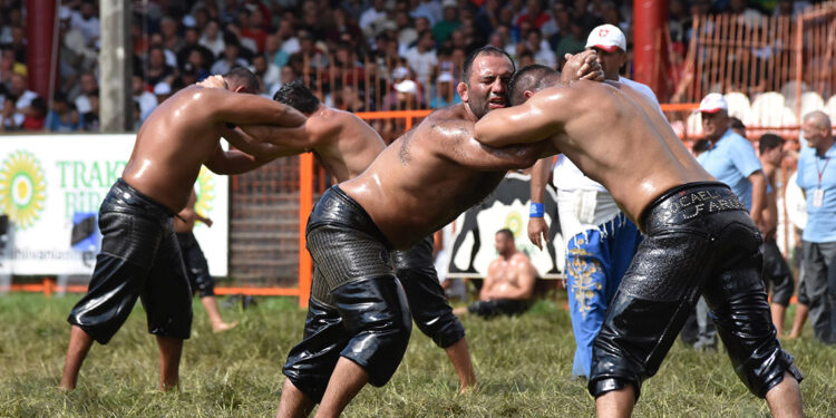 Kırkpınar Yağlı Güreşleri'nde bu yıl 852 pehlivan yarışacak