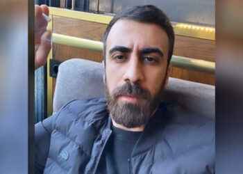 Tartıştığı kız arkadaşını öldürüp binanın çatısından atladı
