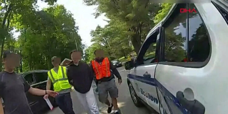 Timur Cihantimur'un gözaltına alınma anları