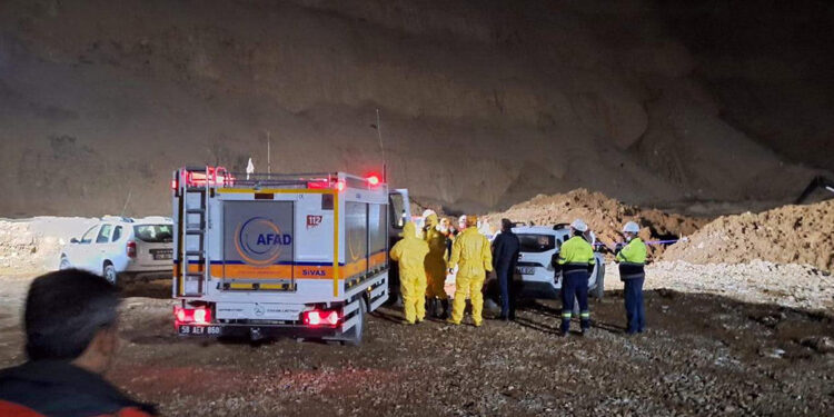 Toprak altından 112 gün sonra çıkarılan maden işçisi tanınmaz halde