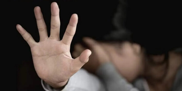 Torununa cinsel istismardan yargılanan dedeye 10 yıl hapis