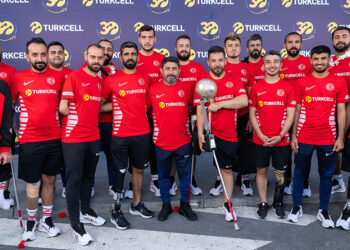 Turkcell’den Ampute Milli Futbol Takımı'na 3 milyon lira ödül