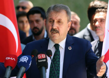 Türkiye bir kez daha 28 Şubat sürecine dönmez, döndürülemez