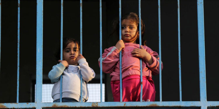 UNRWA: Yetersiz beslenen 50 bin çocuk tedavi edilemiyor