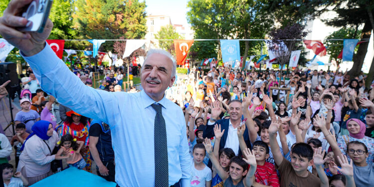 Ümraniye'de Çocuk Festivali başladı