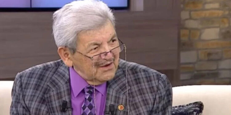 Ünlü ilahiyatçı Yusuf Kavaklı hayatını kaybetti