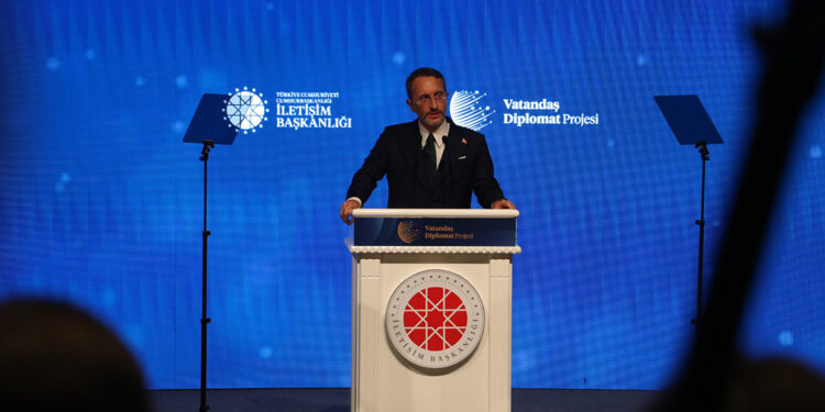 Vatandaş diplomasisi, dezenformasyonun zararını en aza indirebilir