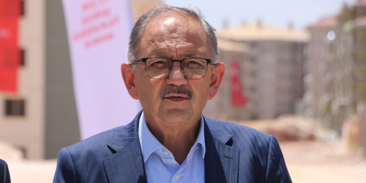 Yıl sonuna kadar 200 bin konutu teslim etmiş olacağız