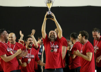 Yıldız Holding Basketbol Takımı CBL Türkiye Şampiyonu oldu