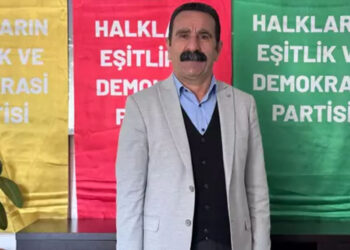 Hakkari Belediye Başkanı Mehmet Sıddık Akış gözaltına alındı