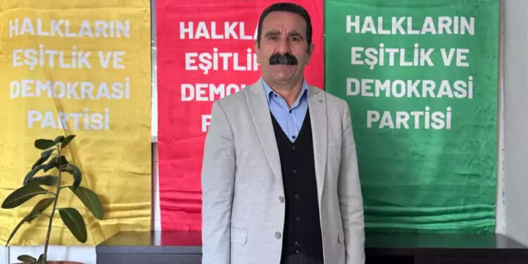 Hakkari Belediye Başkanı Mehmet Sıddık Akış gözaltına alındı