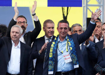 Ali Koç yeniden başkan seçildi