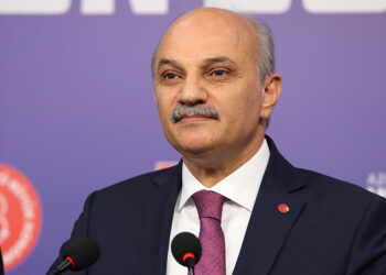 Birol Aydın genel başkan adayı olduğunu açıkladı