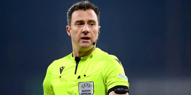 Türkiye Portekiz maçında Felix Zwayer düdük çalacak