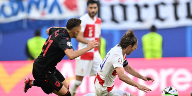 Hırvatistan-Arnavutluk 2-2 berabere kaldı