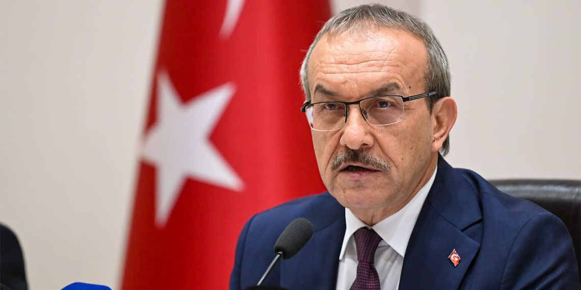 Kocaeli Valisi Seddar Yavuz, orman yangınlarının önüne geçmek için çeşitli tedbirler aldıklarını belirtip, "Özellikle yangın riski yüksek olan ormanlık alanlara girilmesi, buralarda konaklanması ve ateş yakılması başta olmak üzere kısıtlamalara gidilmiştir" dedi.