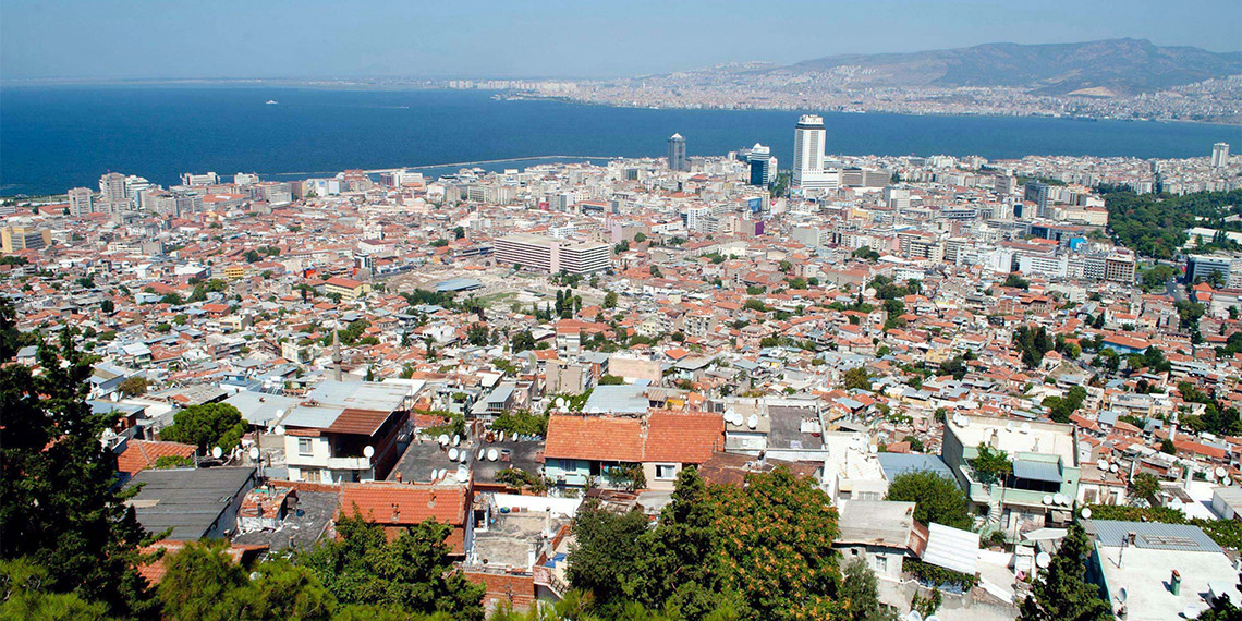 Türkiye İstatistik Kurumu (TÜİK), mayıs ayında yurt genelindeki konut satışları yüzde 2.4 azaldığını açıkladı.