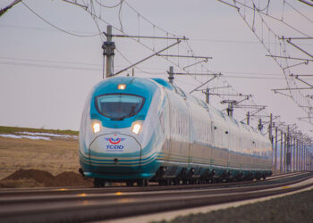 Bayramda 7 milyon 428 kişi demir yollarını kullandı