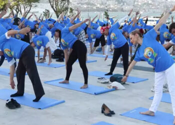 Sarayburnu'nda 10'uncu Uluslararası Yoga Günü