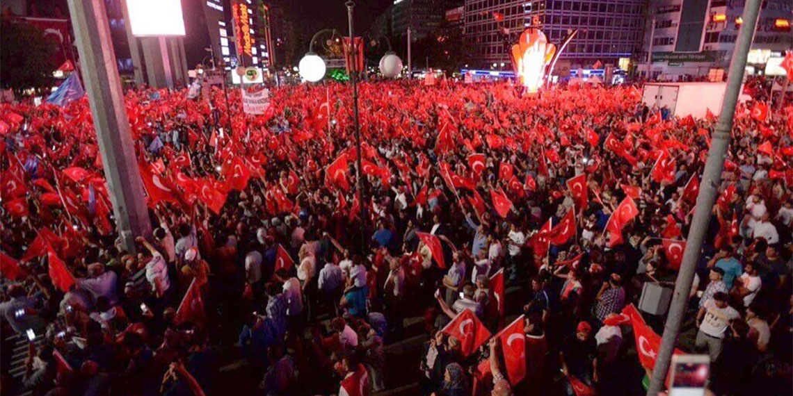 Siyasilerden 15 Temmuz mesajları