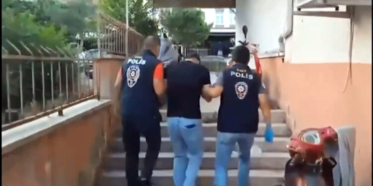 29 ilde 'Sibergöz-49' operasyonları: 110 gözaltı