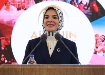 4,1 milyar lira evde bakım yardımı hesaplara yatırıldı