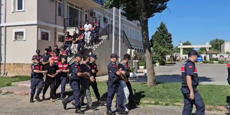 Aydın merkezli 4 ilde dolandırıcılık operasyonu; 9 tutuklama