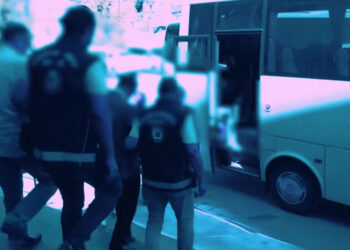 Kalkan-25 operasyonlarında 2 bin 563 düzensiz göçmen yakalandı