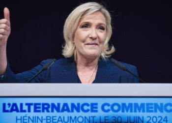 Le Pen'i engellemek için harekete geçtiler