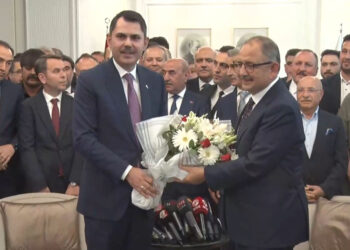 Murat Kurum görevi Mehmet Özhaseki'den devraldı