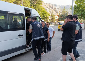 Amasya'da 15 Afganistanlı göçmen yakalandı
