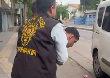 Diyarbakır'da Demir operasyonu; 10 gözaltı