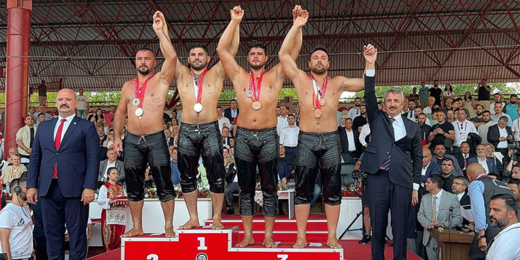 Kırkpınar Yağlı Güreşleri'nde dereceye giren 59 pehlivan belli oldu