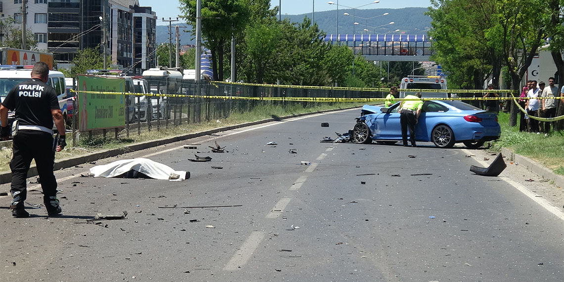 Bolu'da D-100 kara yolundan sanayi sitesine dönüşün sağlandığı, çok sayıda kazanın yaşandığı ve 'ölüm kavşağı' olarak adlandırılan kavşak için kapatılma kararı verildi.