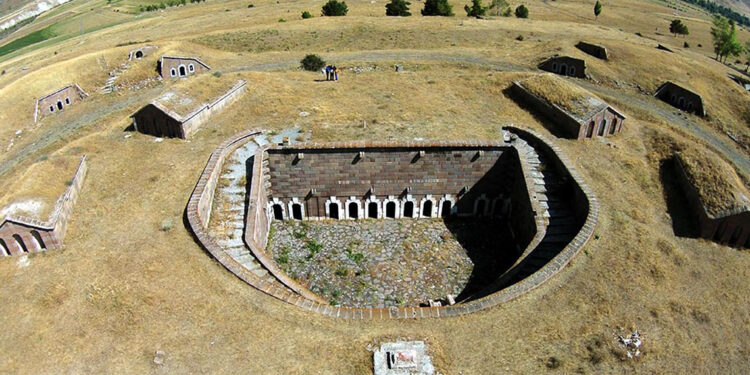 52 tabyadan 21'i ayakta kaldı