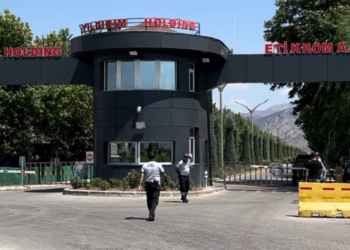Eti Krom çalışanlarının eylemi 13 gündür sürüyor